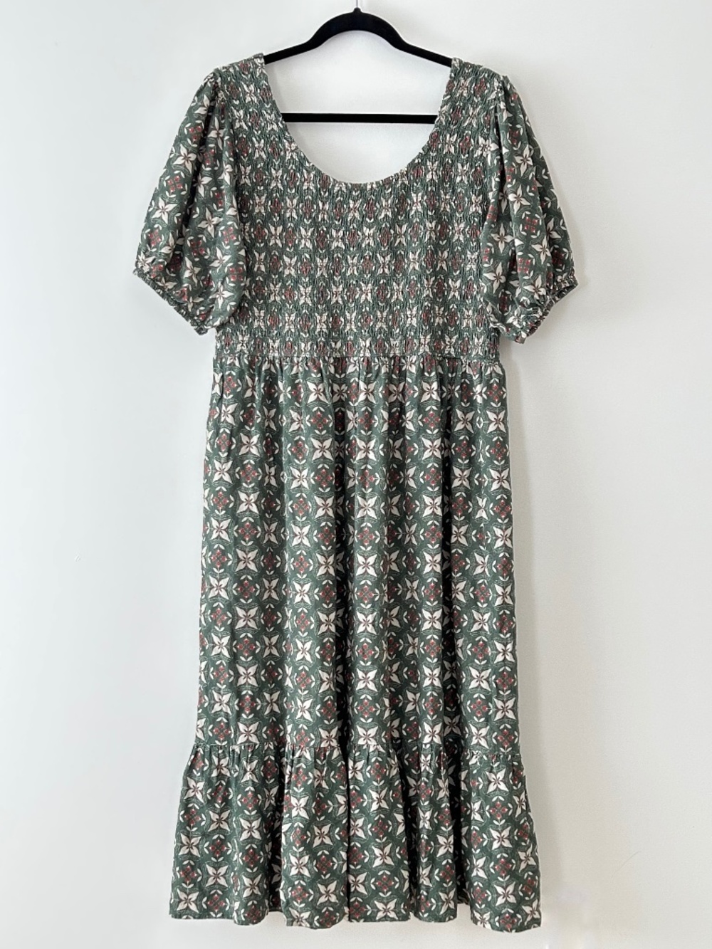 Little Cottonwood 100% Linen Green Floral Dress